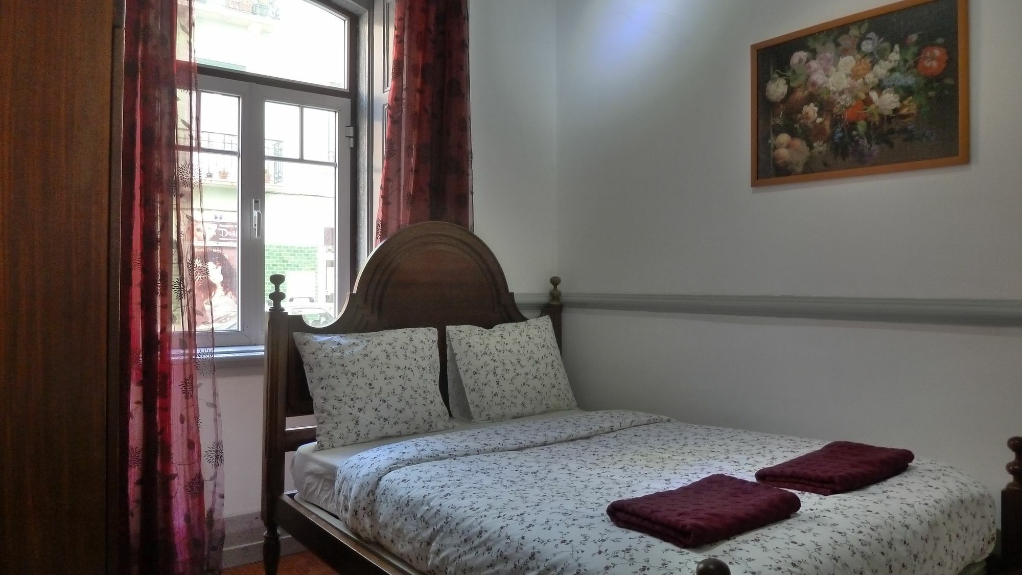 Midtown Guest House Lisbona Esterno foto