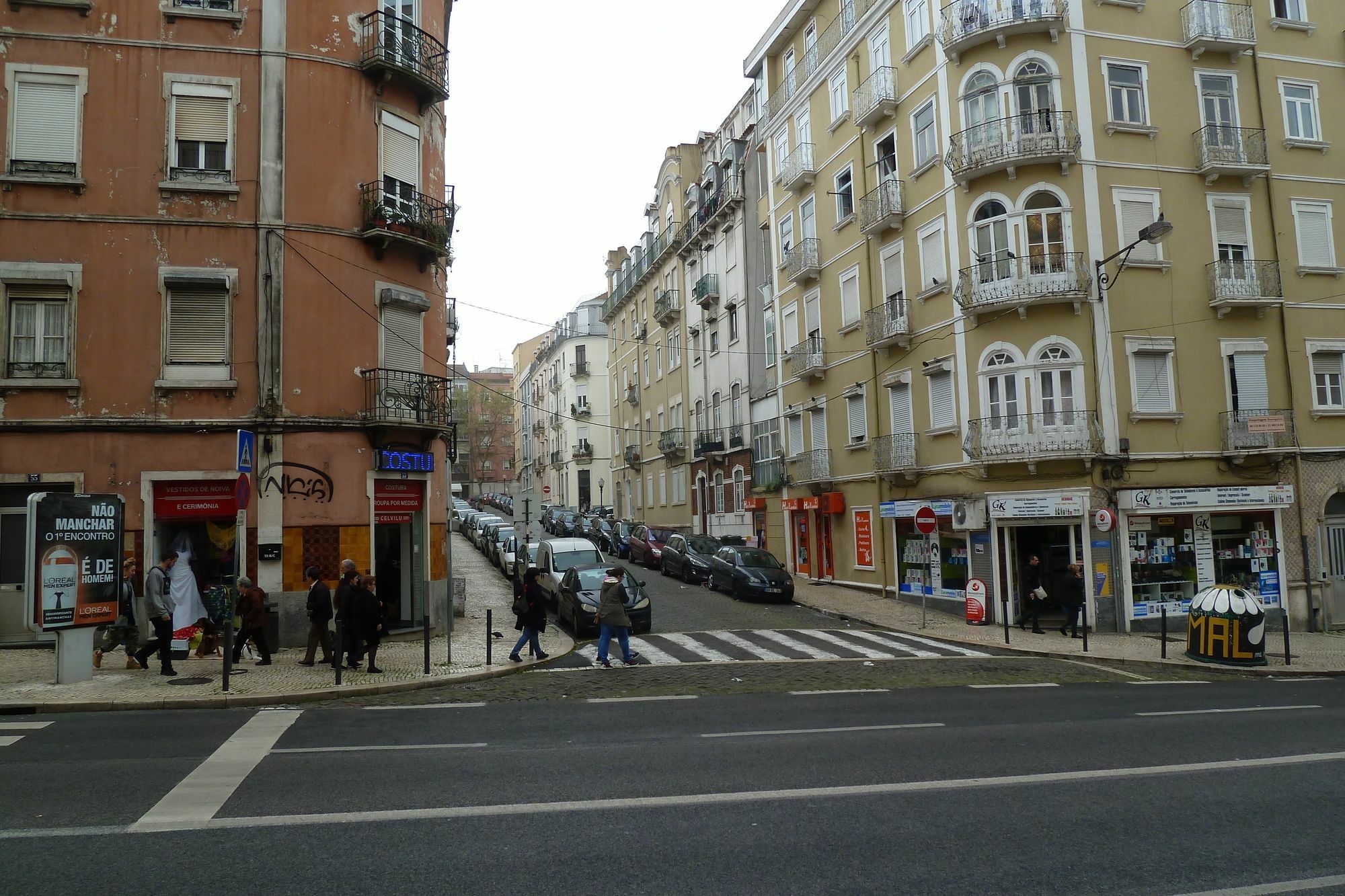 Midtown Guest House Lisbona Esterno foto
