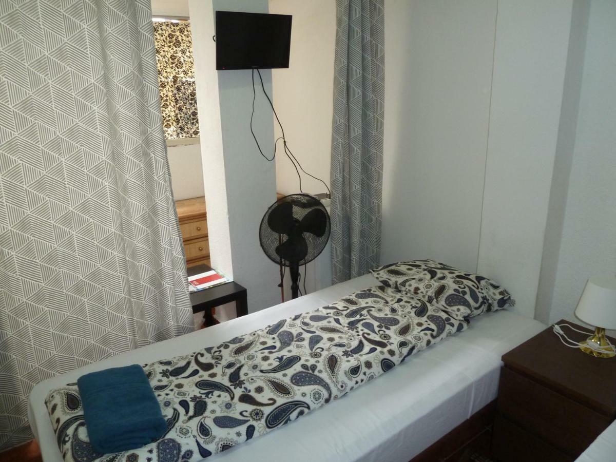 Midtown Guest House Lisbona Esterno foto